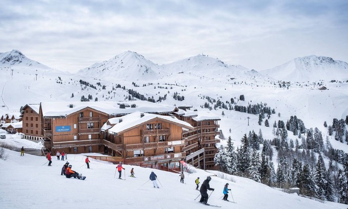 Belle Plagne Condo | Beau T6 accès direct aux pistes | Piscine et sauna