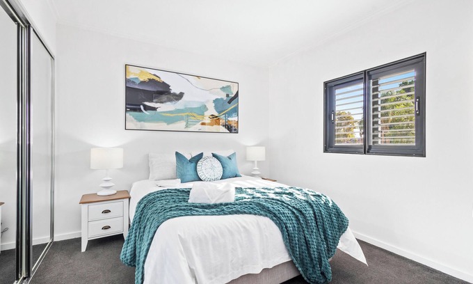Perth Apartment | Beaufort Street 1BDR + Parking