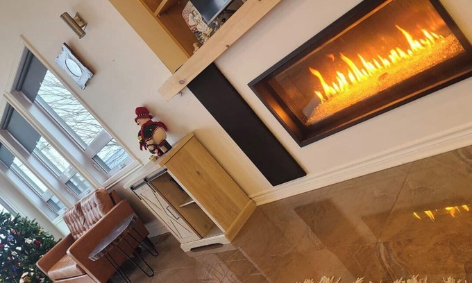 Salaberry De Valleyfield House | Beautiful spacious river view house, direct access to regional park