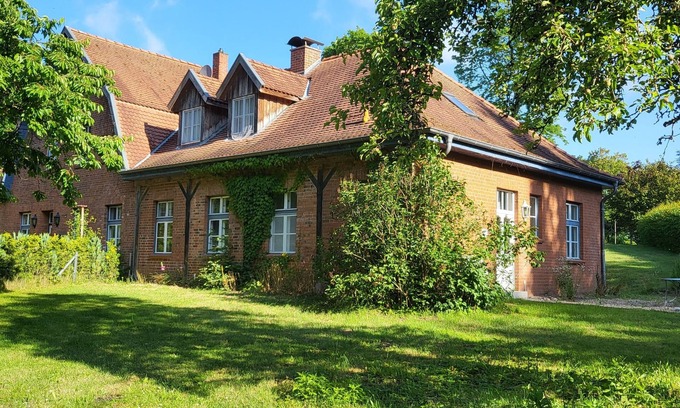 Krembz Condo | Beautiful vacation apartment in the Schaalsee biosphere reserve with tennis court.