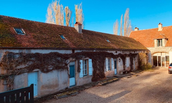 Savigny-en-Terre-Plaine House | Beautiful Burgundy Family House with pool at the gates of the Morvan
