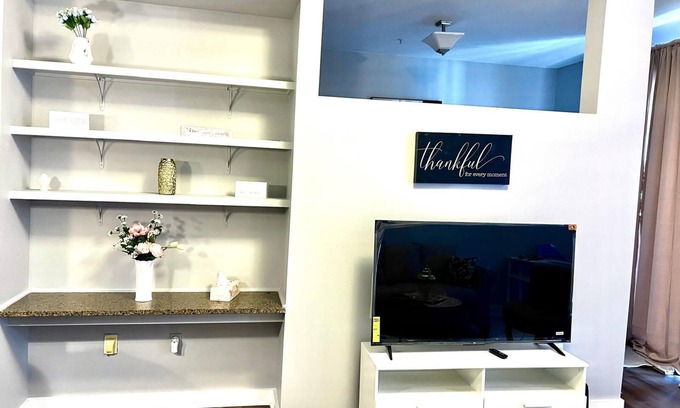 First Ward Apartment | Beautiful 1-bedroom apartment in fabulous Charlotte with AC, WiFi