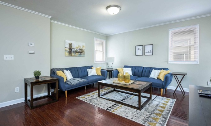 Italian Village Apartment | Beautiful 1 Bedroom Near Short North