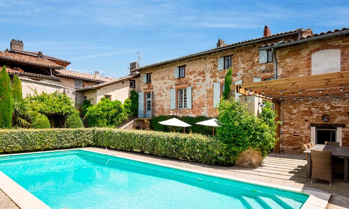 Lisle-sur-Tarn Villa | Beautiful 17c villa with private pool in SW France