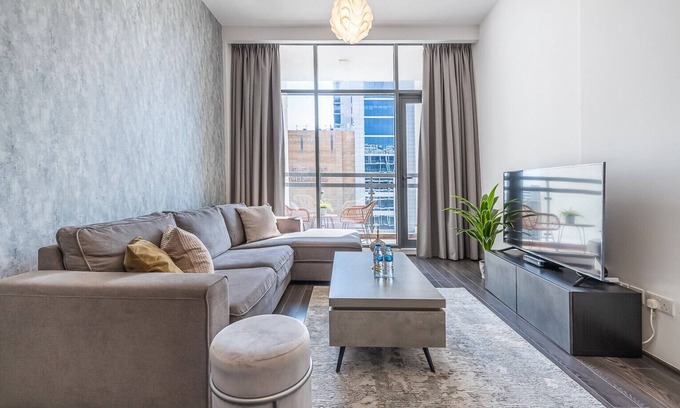Al Sufouh 1 Apartment | Beautiful 1Bedroom Apartment /J8
