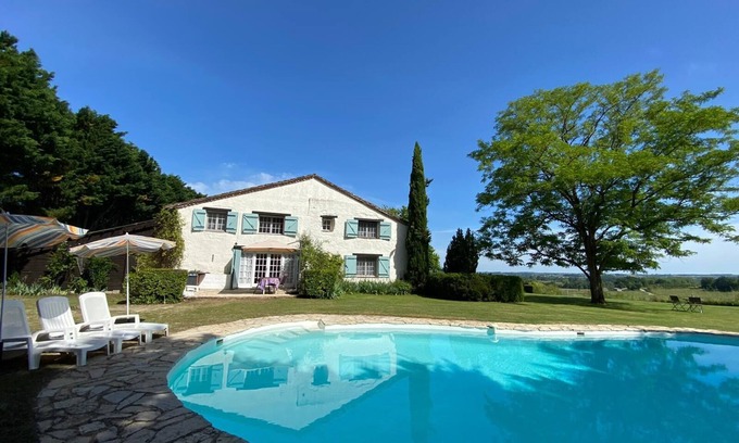 Baleyssagues Cottage | Beautiful 2 Bedroom, With En-Suite, Gite, Close To Duras, With Stunning Views