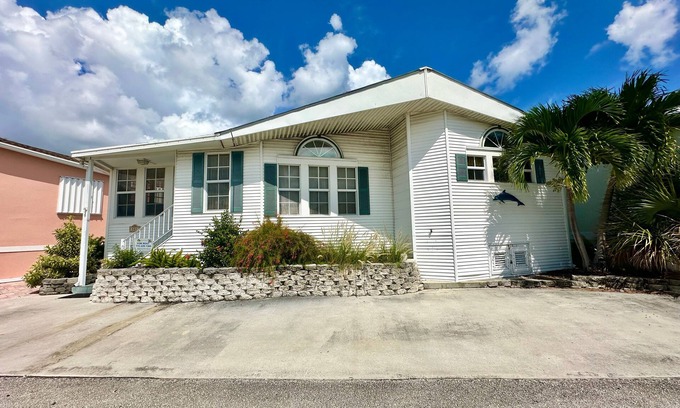 Nettles Island House | Beautiful 2 bedroom 2 full bath beach home!