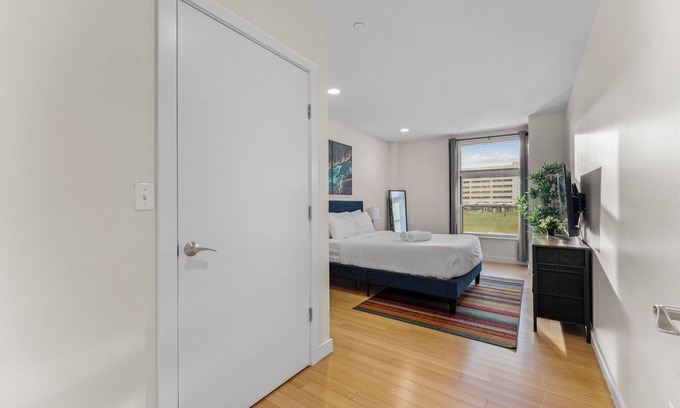 Columbus Park - Andrew Square Apartment | Beautiful 2BD/2BA in Southend Boston 7983