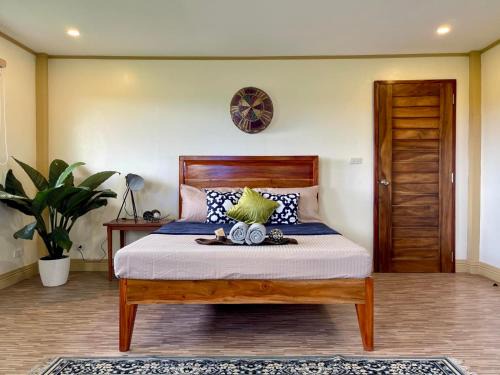 Ormoc House | Beautiful 2BD Farmhouse for 6-8pax