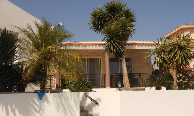 Neo Chorio Villa | Beautiful 3 Bedroom Villa with Panoramic and Sea Views.