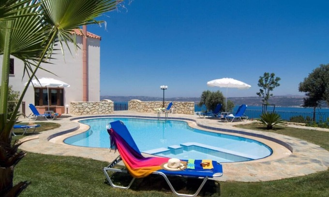 Katochori Villa | Beautiful 3-Storey Villa with Private Pool and Amazing Views to the Cretan Sea !