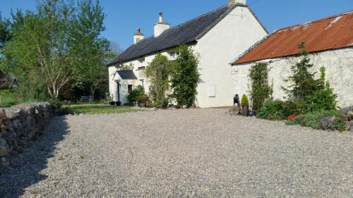 Rathkeale House | Beautiful 300 year old traditional country cottage