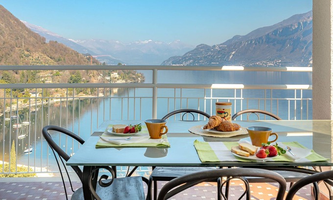Limonta Apartment | Beautiful 4-Bed Apartment in Limonta