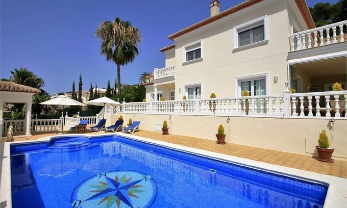 Paichi Villa | Beautiful 4 bedroom villa in Moraira