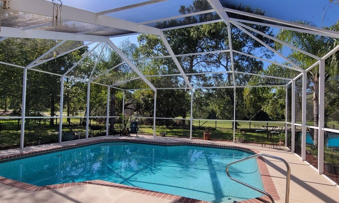 Spring Hill House | Beautiful 4 BR-2.5 Bath-Office-Golf Course-Pool-Hot Tub-Sleeps 9-Dog Friendly!