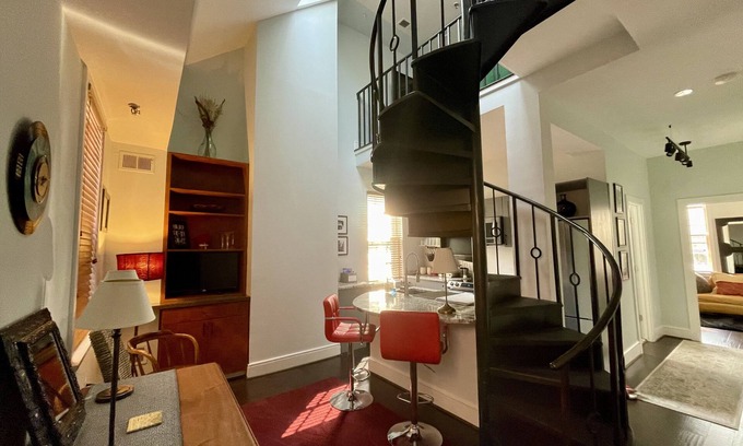 Old Town Alexandria House | Beautiful 4-Level Home in Heart of Old Town