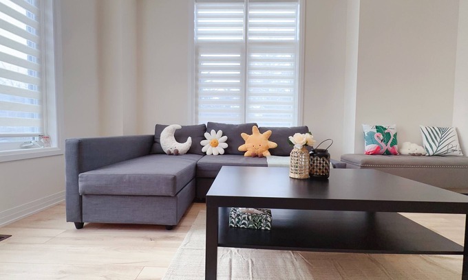 Richmond Hill House | Beautiful 5- Bedroom Boho-Chic Townhouse at Richmond Hill