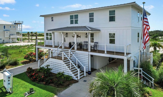 Mexico Beach House | Beautiful 5 BR 4.5 bath home with gulf views! Boat slip available.