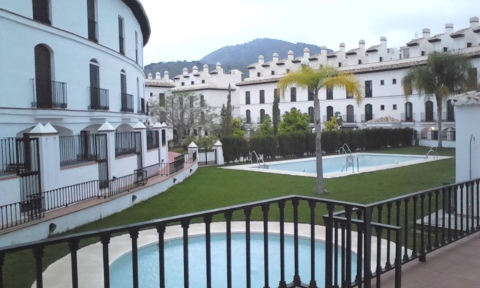 Velez de Benaudalla Apartment | BEAUTIFUL APARTMENT WITH POOL AND GYM