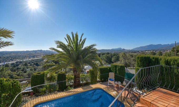 Cometa Villa | Beautiful and classic villa in Senija, on the Costa Blanca, Spain with private pool for 4 persons