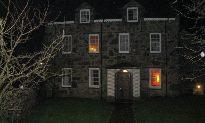 Dolgellau House | Beautiful and Historic Grade II* Town House in the Centre of Dolgellau