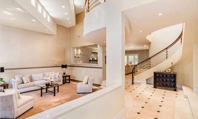 North of Montana House | Beautiful and Spacious Home in the Heart of Santa Monica, CA