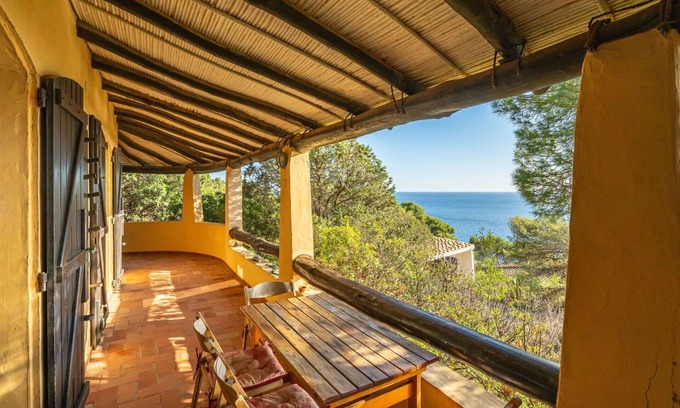 Villaggio delle Mimose Apartment | Beautiful apartment for 4 people with parking