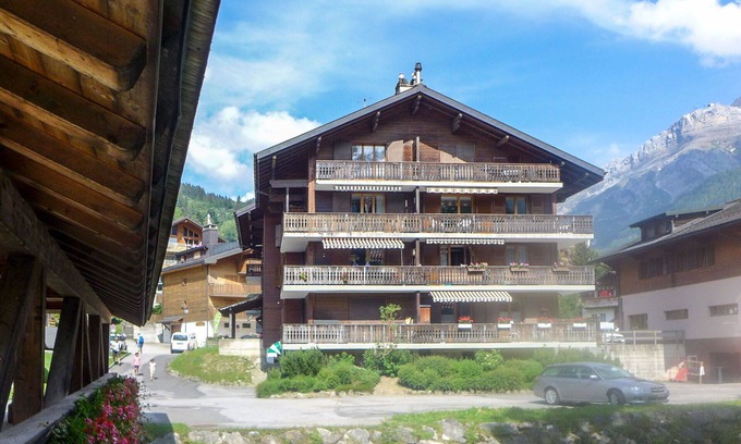 Ormont-Dessus Apartment | Beautiful apartment for 4 people with WIFI, TV, balcony and panoramic view