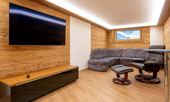 Saas Almagell Apartment | Beautiful apartment for 4 people with WIFI, hot tub, TV and balcony