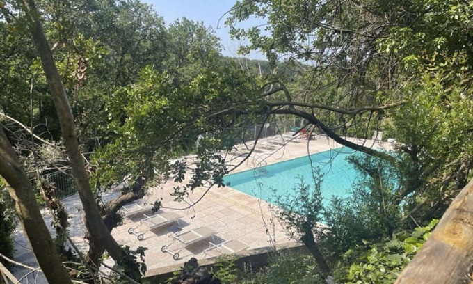 Montescudaio Apartment | Beautiful apartment for 4 guests with WIFI, A/C, pool, TV, patio and pets allowed