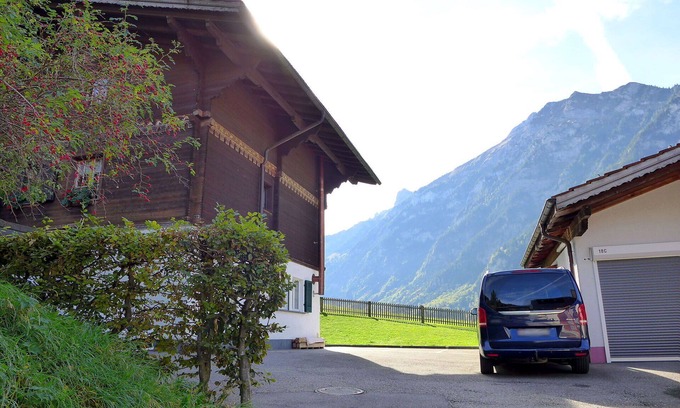 Kandergrund Apartment | Beautiful apartment for 4 people with WIFI, TV, balcony, pets allowed and panoramic view