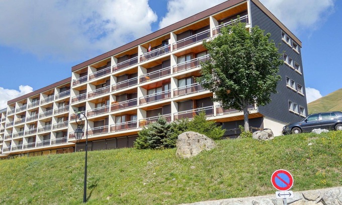 La Toussuire Apartment | Beautiful apartment for 6 people with WIFI, TV, balcony and parking