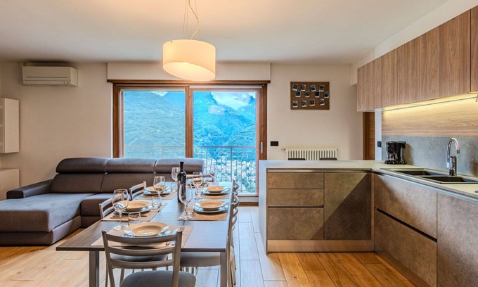 Morbegno Apartment | Beautiful apartment for 6 guests with A/C, WIFI, TV, patio, pets allowed and parking