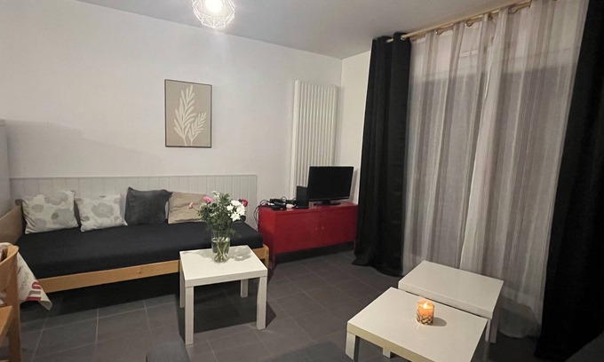 Faubourg-Raines Apartment | Beautiful apartment 4 people Cité gastronomique
