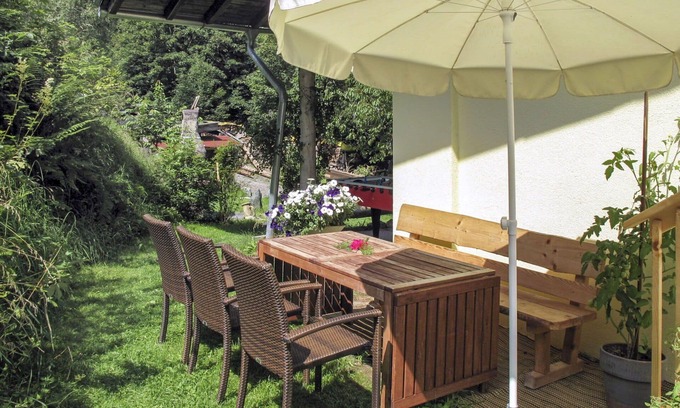 Hollersbach im Pinzgau Apartment | Beautiful apartment for 14 guests with WIFI, TV, terrace and parking