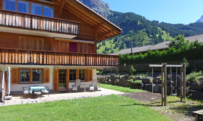 Blausee Apartment | Beautiful apartment for 6 guests with WIFI, TV, terrace and panoramic view