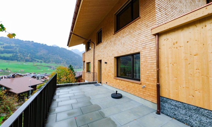 Zweisimmen Apartment | Beautiful apartment for 4 guests with WIFI, TV and balcony