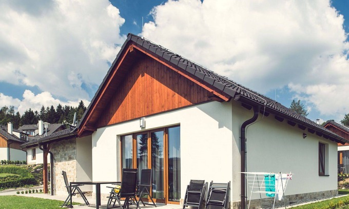 Lipno nad Vltavou House | Beautiful apartment in villa for 6 people with WIFI, TV, terrace, pets allowed and parking