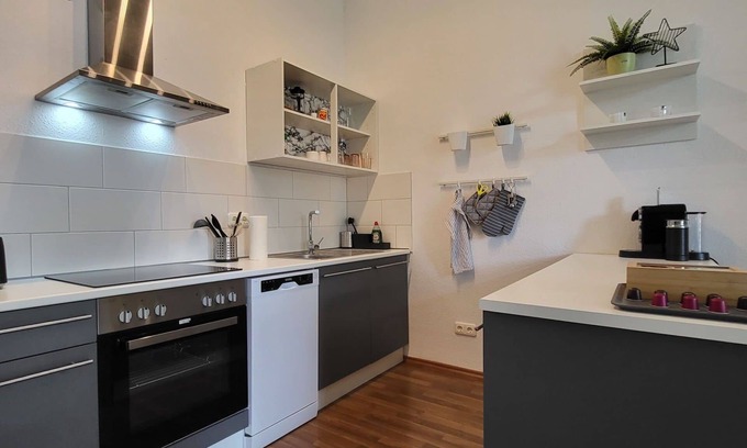 Magdeburg Apartment | Beautiful apartment for 2 people with TV, balcony and parking