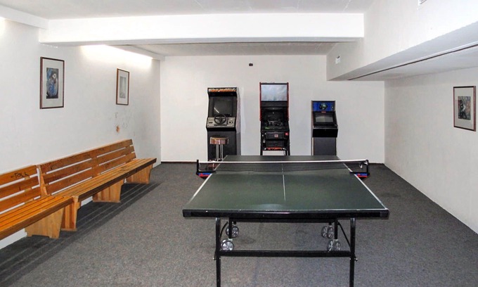 Maierhofen House | Beautiful apartment in villa for 4 people with pool, TV, terrace, pets allowed and parking
