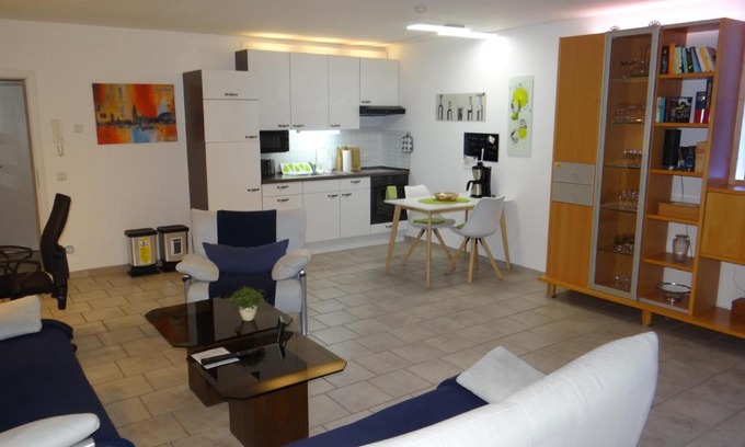Sankt Augustin Apartment | Beautiful Apartment im Zentrum von Sankt Augustin