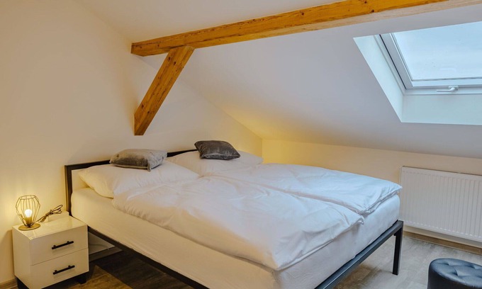 Trebon Apartment | Beautiful apartment for 5 guests with WIFI, TV, terrace, panoramic view and parking