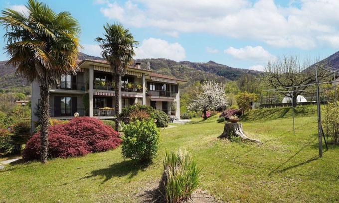 Castello Apartment | Beautiful apartment for 4 people with WIFI, TV, terrace and parking
