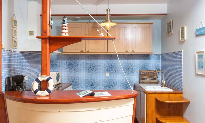 Saint-Servan Apartment | Beautiful apartment for 4 people with WIFI, TV and parking