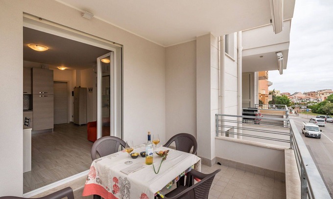 La Pietraia Apartment | Beautiful apartment for 4 guests with A/C, TV, terrace and parking