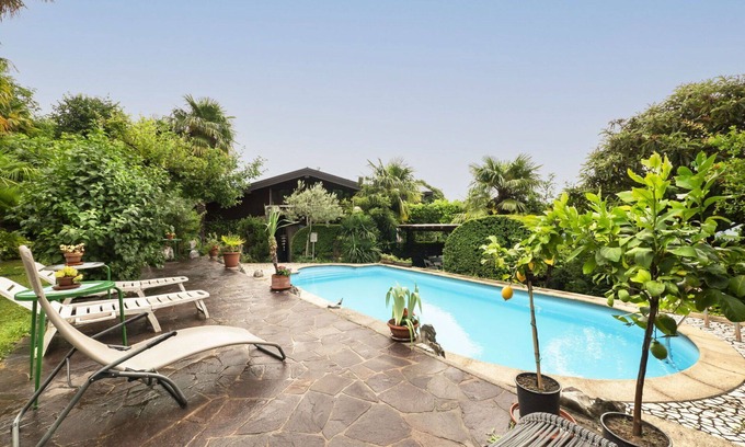 Vito d'Asio Apartment | Beautiful apartment for 4 people with A/C, pool, WIFI, TV, patio, pets allowed and parking
