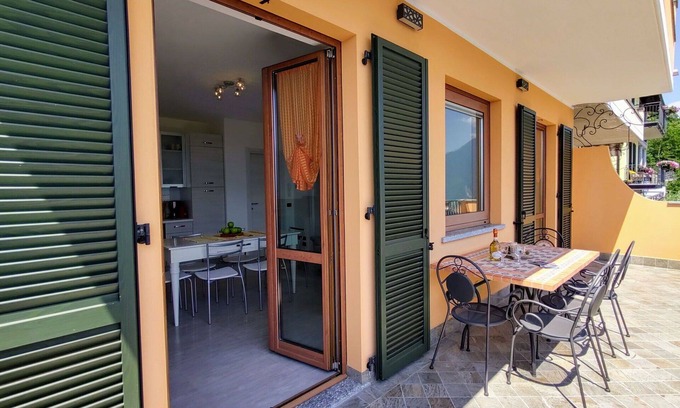 Gera Lario Apartment | Beautiful apartment for 5 people with WIFI, TV, terrace and pets allowed