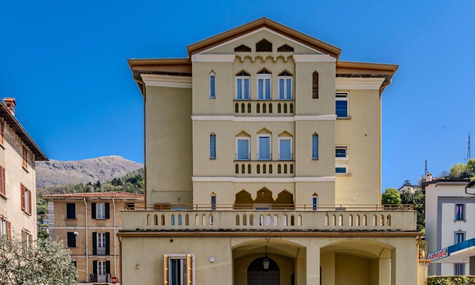 Bellano Apartment | Beautiful apartment for 4 people with A/C, WIFI, patio and pets allowed
