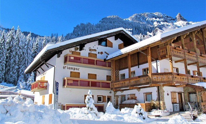Alba Apartment | Beautiful apartment for 3 people with WIFI, TV and balcony