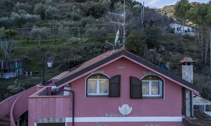 Torrazza Apartment | Beautiful apartment for 4 guests with A/C, WIFI, TV, balcony, panoramic view and parking